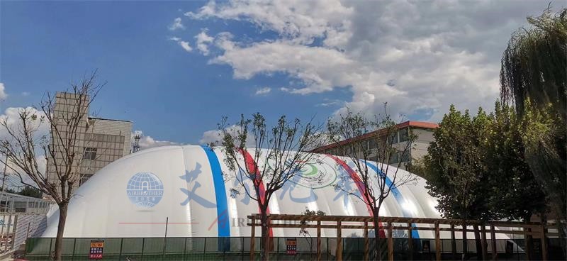 為什么選用氣膜來做羽毛球館？它有什么優(yōu)勢？